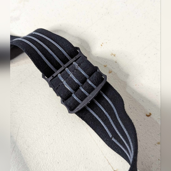 Oakley Adjustable Skiing Goggles - Picture 5 of 9